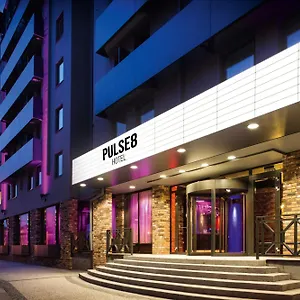 ibis-karlin.praguehotelsweb.com/
