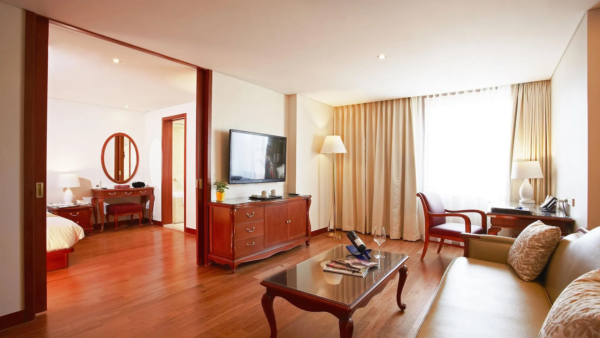 Sejong Hotel Seoul Myeongdong 4*,  Corea del Sur